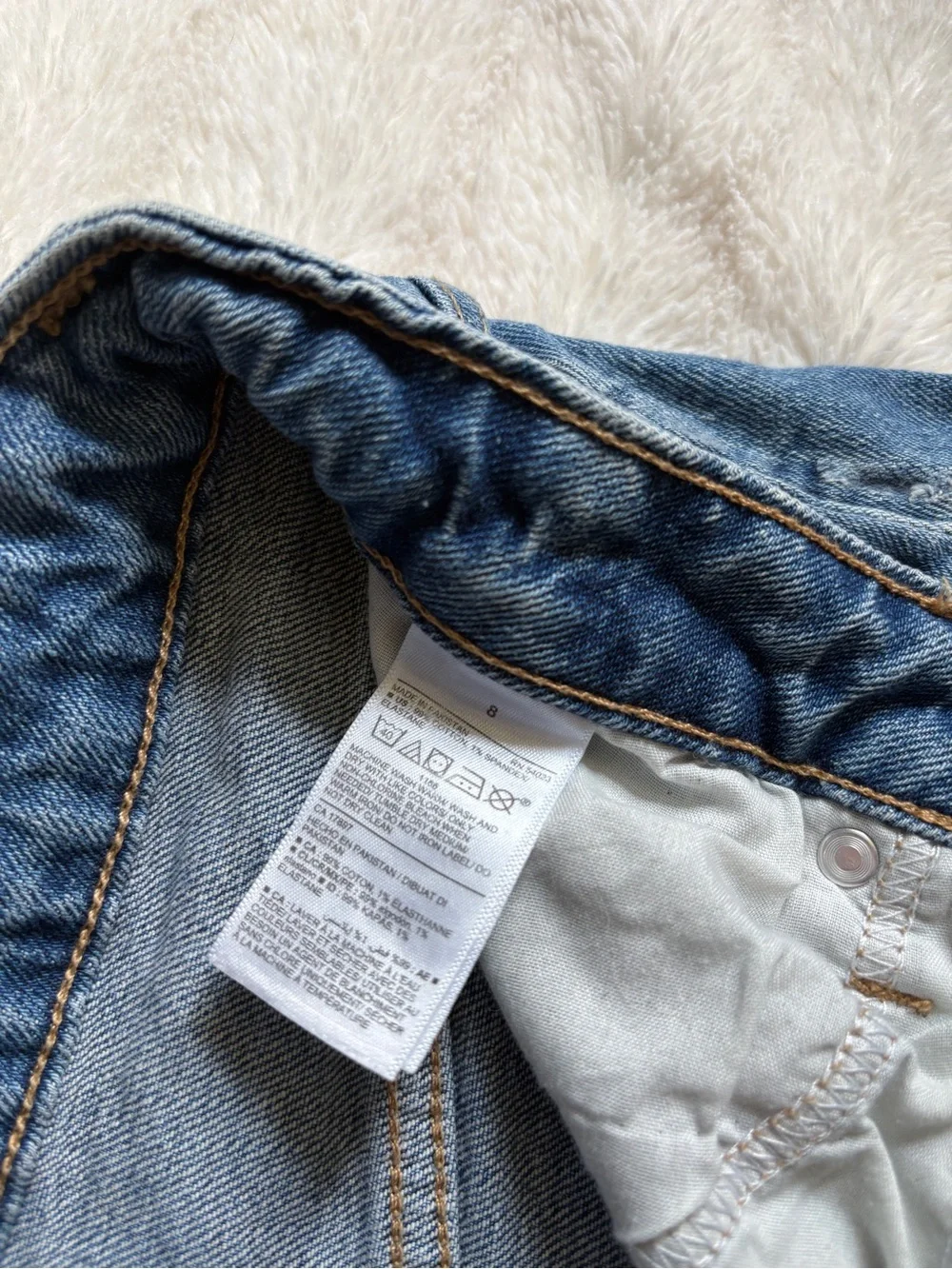 Old Navy Women's O.G Straight Jeans Size 8 High-Rise Distressed Blue Jean